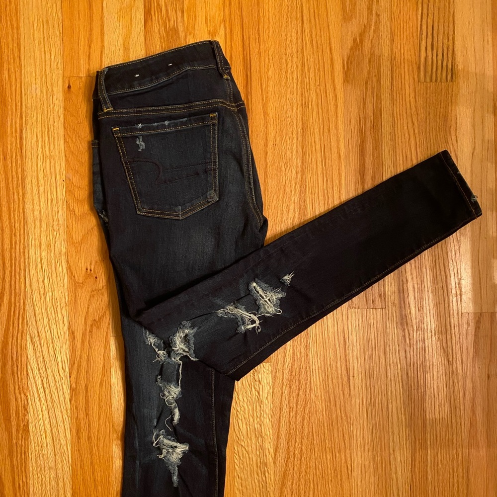 Women’s American Eagle - dark wash jegging